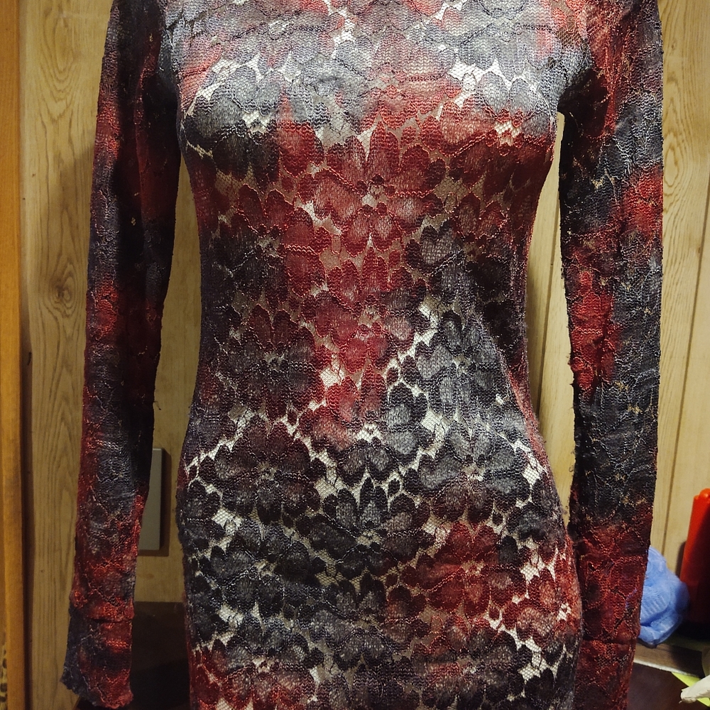 (BKE)Long Sleeve Floral Lace Top